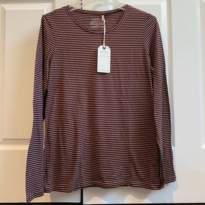 Long sleeve striped shirt